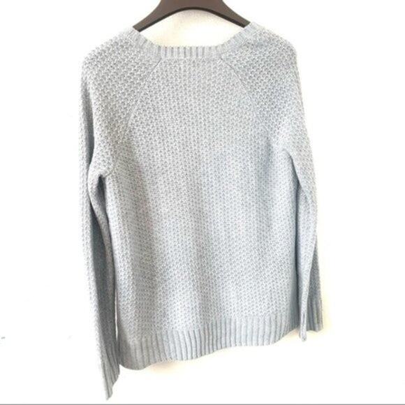 Juniors SO Gorgeous Sparkly Silver V-Neck Sweater Size  is Junior's Large - Picture 2 of 6